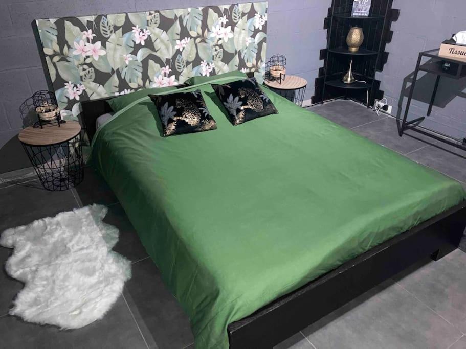 Vip Lounge Appartement Avec Jacuzzi Et Jardin Andenne Exterior photo